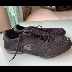 Brand new. Never used unisex sneakers